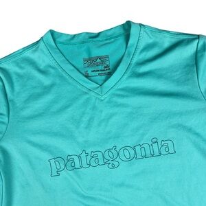 Patagonia Shirt Women’s XS‎ Daily Capilene Baselayer Teal V-Neck Short Sleeve